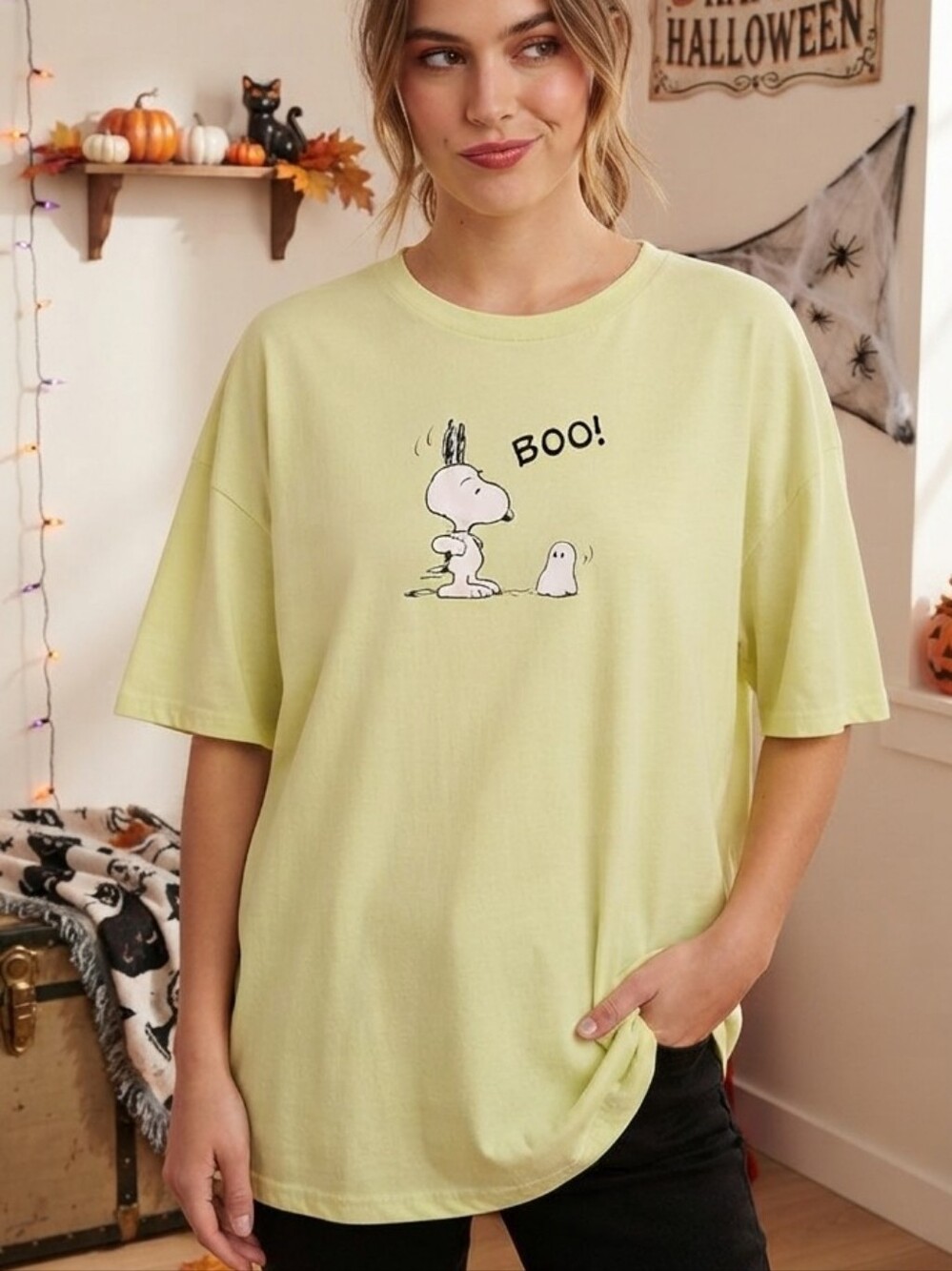 Peanuts Snoopy Boo Halloween Sage Green Graphic Tee Shirt Size Large Oversized